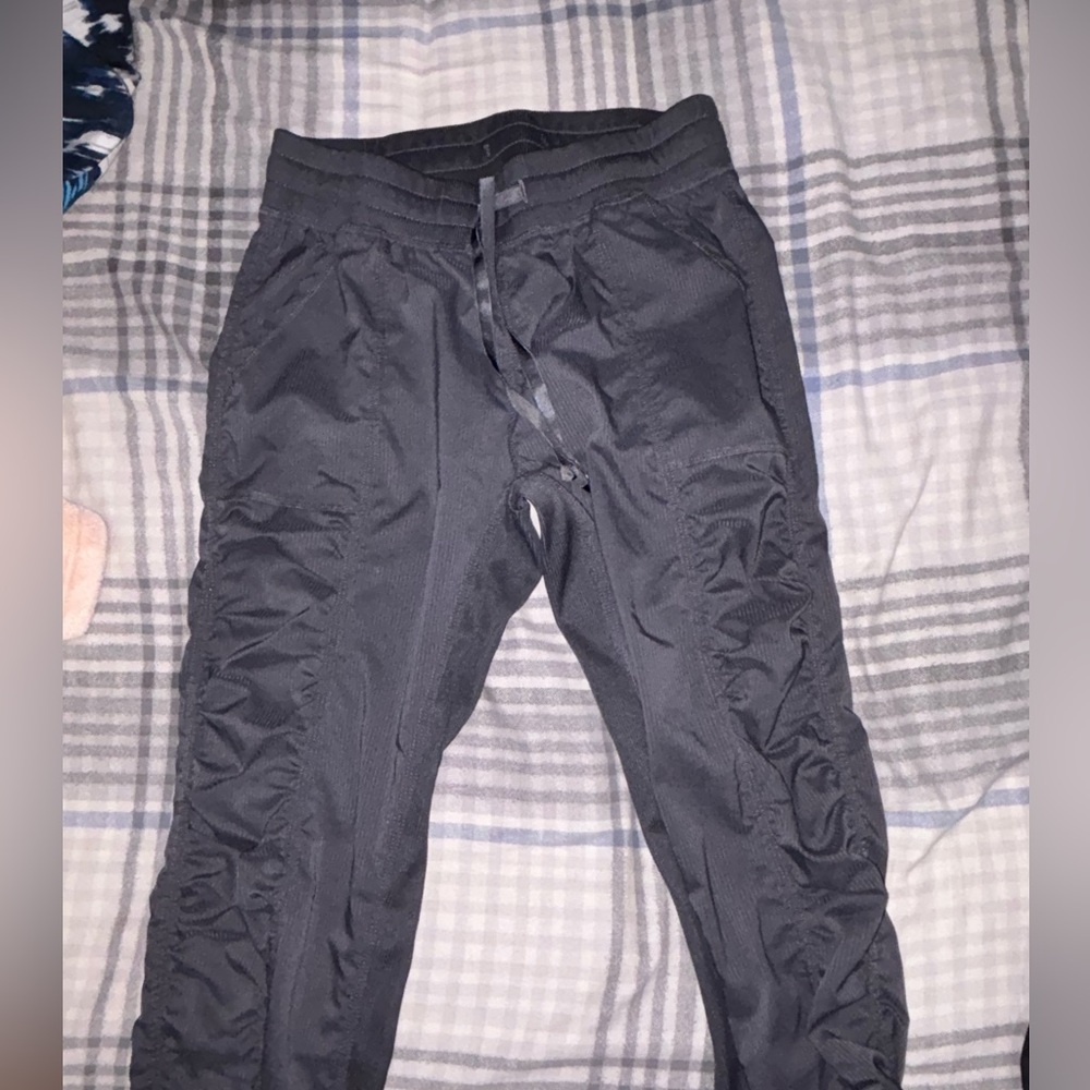 Studio pants